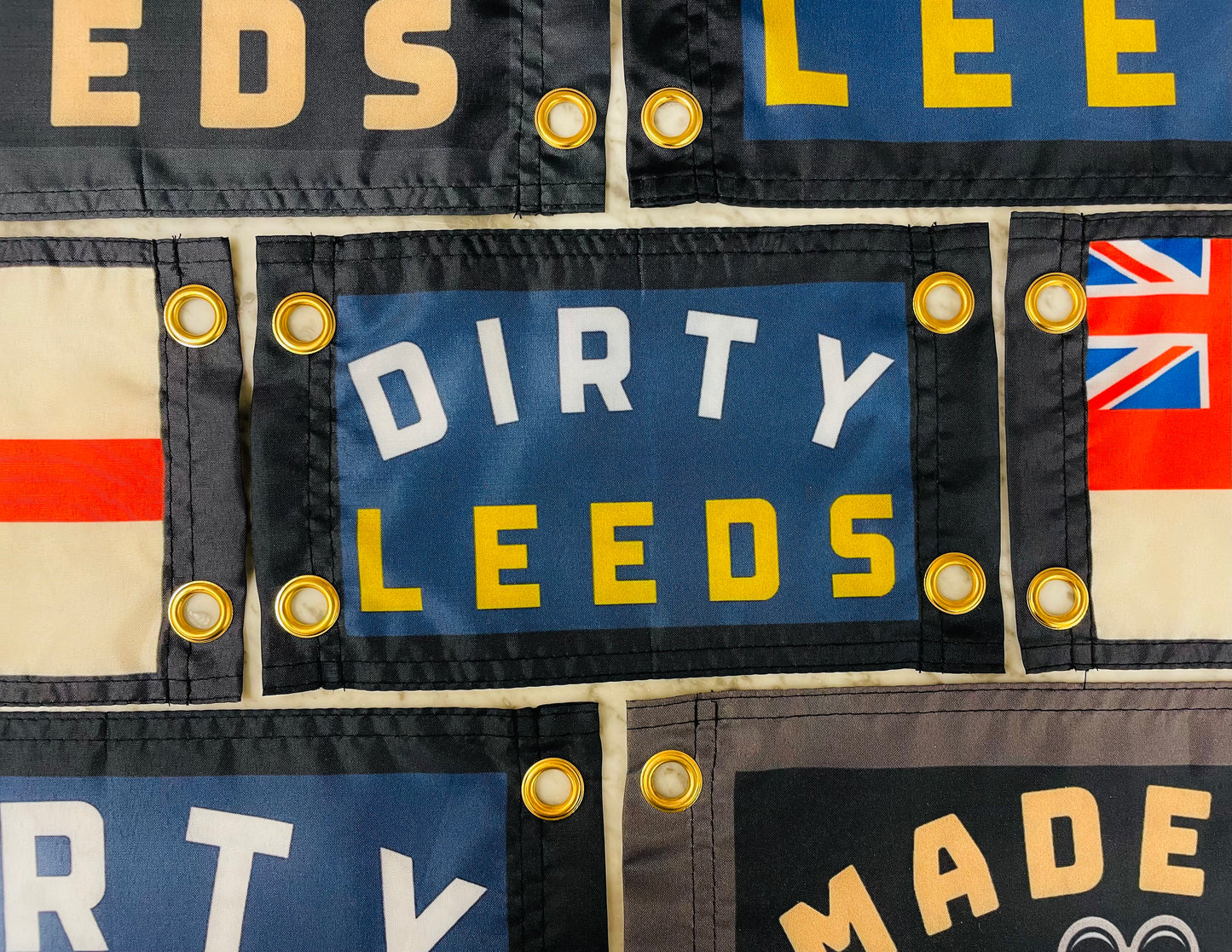 'DIRTY LEEDS' Mini Miniature Flag Pennant