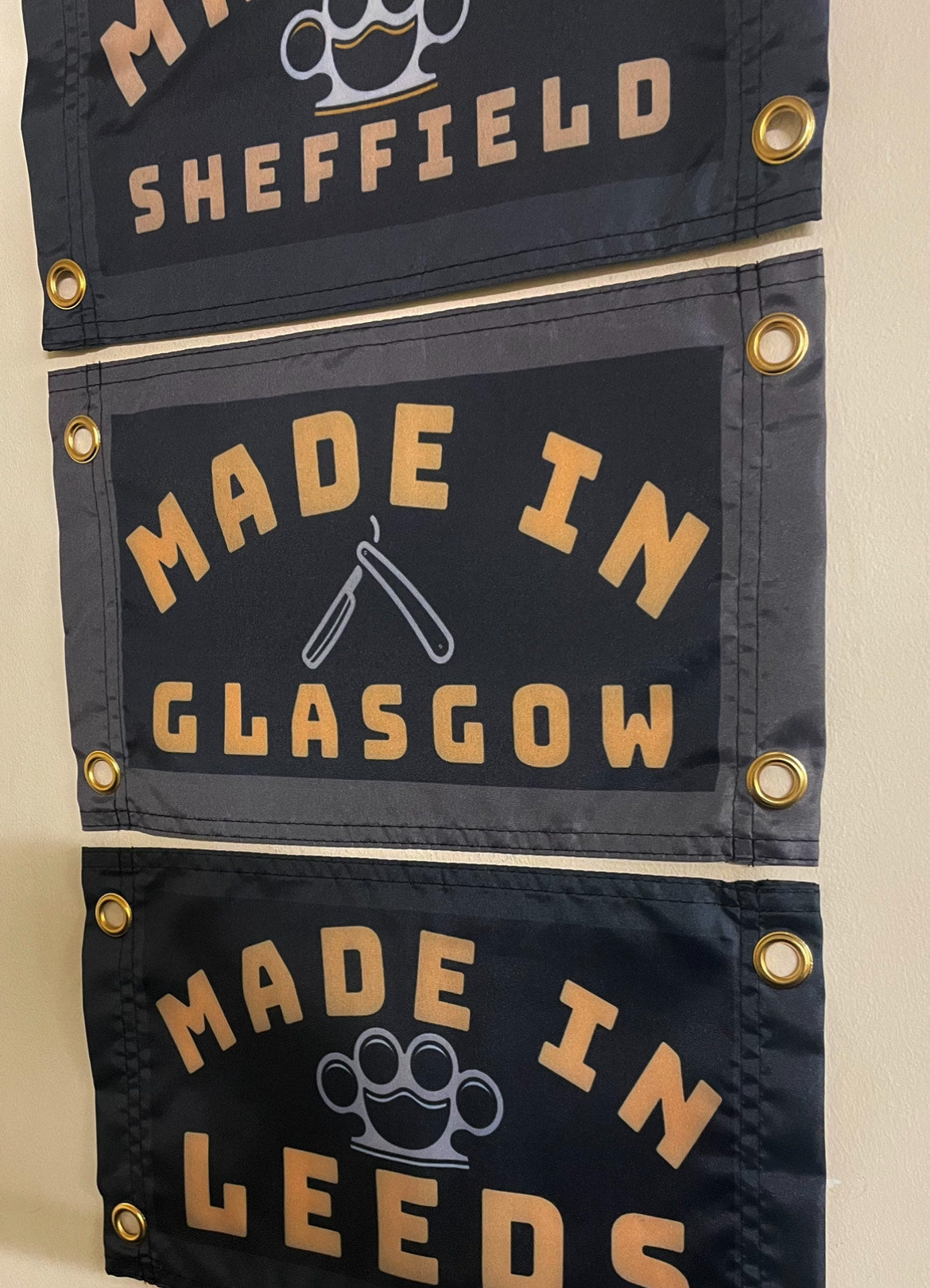 'MADE GLASGOW - RAZOR' Mini Flag Pennant